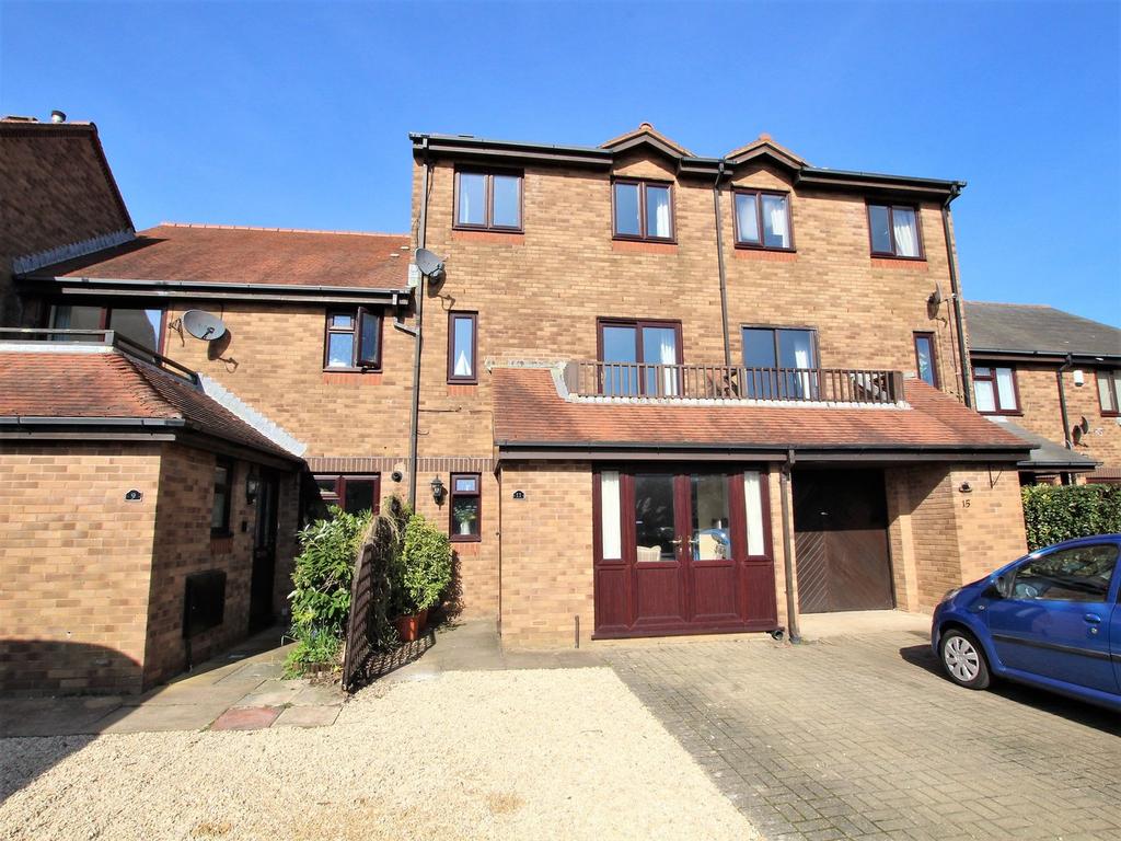 Waldren Close, Baiter Park, POOLE, BH15 4 bed townhouse for sale £535,000