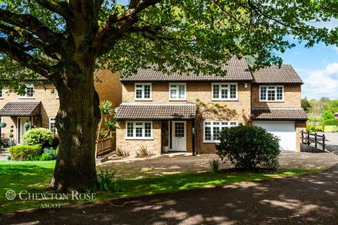 5 bedroom detached house for sale, Sutherland Chase, Ascot