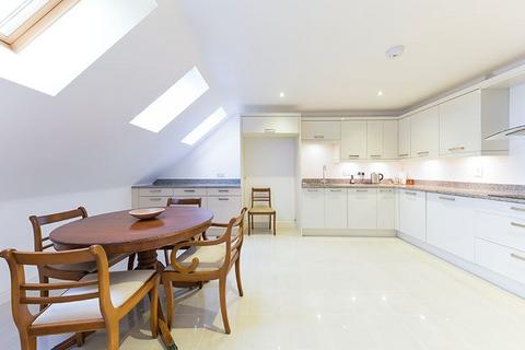 3 bedroom penthouse for sale, West Hill, Oxted RH8