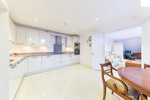 3 bedroom penthouse for sale, West Hill, Oxted RH8