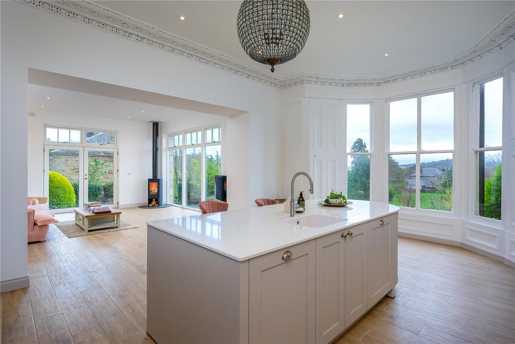 Kitchen /Family Room