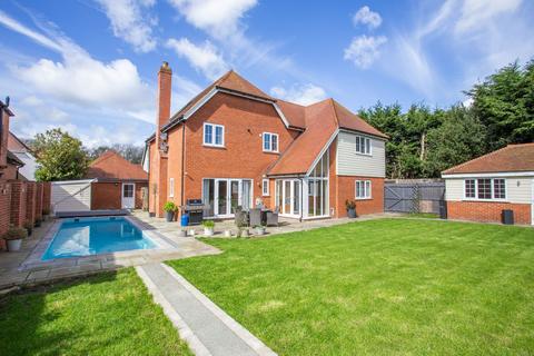 5 bedroom detached house for sale, Sturry Hill, Sturry, CT2