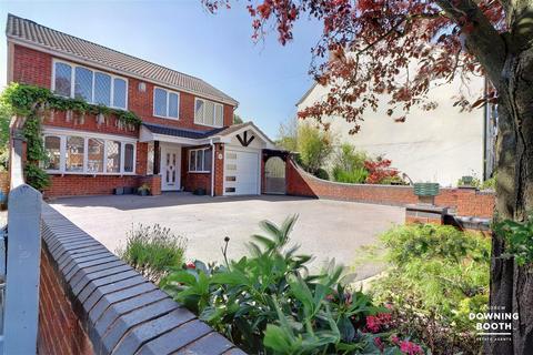 4 bedroom detached house for sale, Princess Street, Burntwood WS7