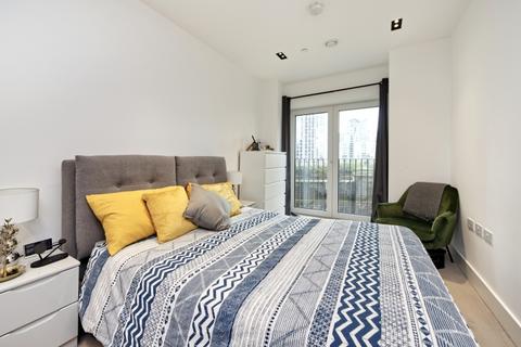 1 bedroom apartment to rent, 6 Exchange Gardens London SW8