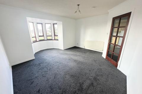 8 Carmichael Court, Dundee, DD3 6LS