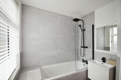 111 Boothferry Road, Hull, HU4 6ET