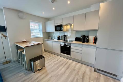 2 bedroom flat for sale, Albert Place, Marple, Stockport, SK6