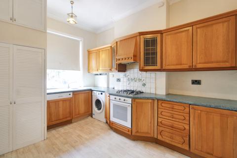 2 bedroom apartment for sale, 74 Osborne Road,  Farnborough , GU14