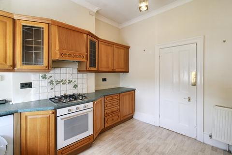 2 bedroom apartment for sale, 74 Osborne Road,  Farnborough , GU14