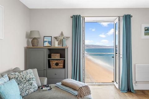 2 bedroom apartment for sale, At The Beach, Torcross