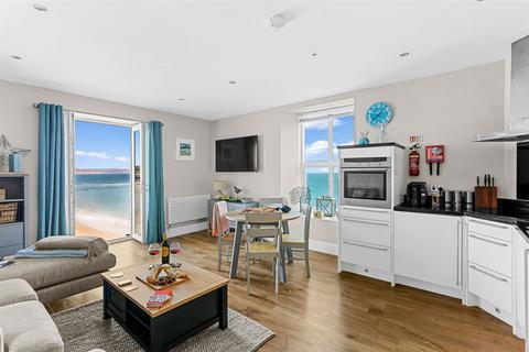 2 bedroom apartment for sale, At The Beach, Torcross