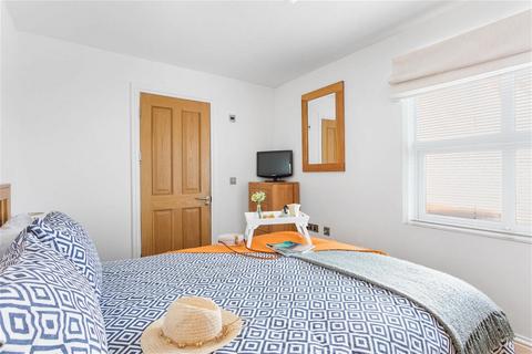 2 bedroom flat for sale, 3 At The Beach, Slapton/torcross