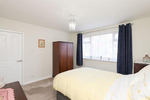 16 Cooke Close, Old Tupton, Chesterfield, S42 6JE