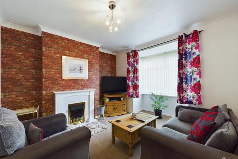 3 bedroom semi-detached house for sale, Shirley Crescent, Scunthorpe DN16