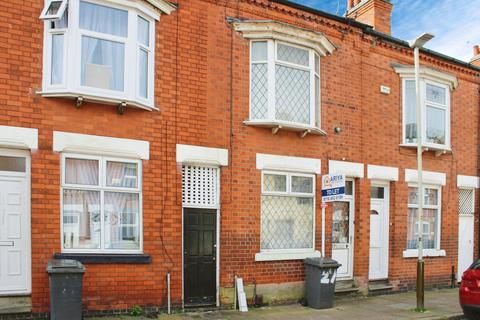 3 bedroom terraced house to rent, Wolverton Road, Off Narborough Road, Leicester LE3