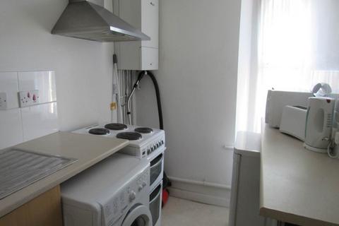 1 bedroom in a house share to rent, Summerhill Road, St George, Bristol