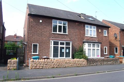 4 bedroom semi-detached house to rent, Ednaston Road, Dunkirk, Nottingham NG7