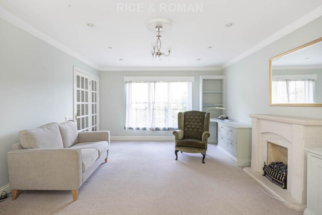 Mytchett Heath, Camberley GU16 2 bed retirement property for sale £