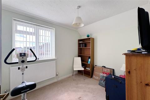 2 Ashdown Close, Angmering, Littlehampton, BN16 4DZ