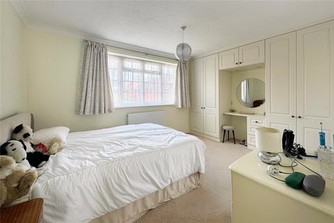 2 Ashdown Close, Angmering, Littlehampton, BN16 4DZ