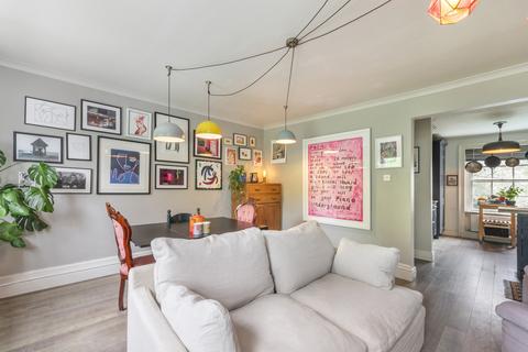30a Canonbury Square, London, N1 2AL