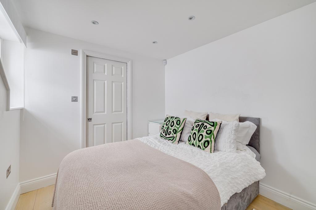 Guest Bedroom Ground