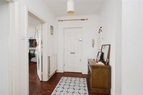 2 bedroom flat for sale, Kenmore Close, Richmond