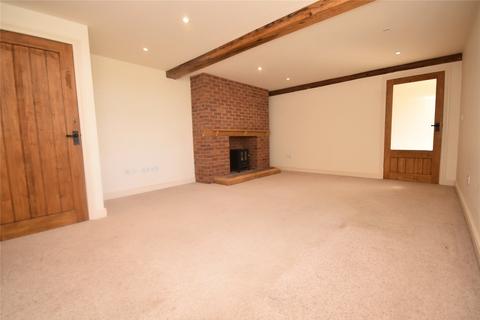 4 bedroom detached house to rent, Temple Court, Bosbury, Ledbury, Herefordshire, HR8