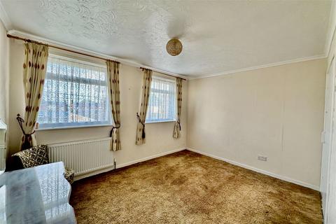 4 bedroom end of terrace house for sale, Blythorpe, Hull HU6