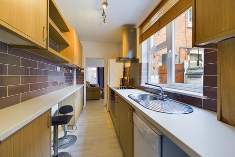 3 bedroom terraced house for sale, Wolverton Road, Leicester