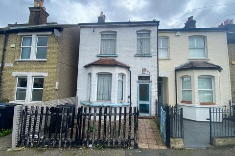 2 bedroom semi-detached house for sale, 26 Cresswell Road, Norwood, London, SE25 4LR