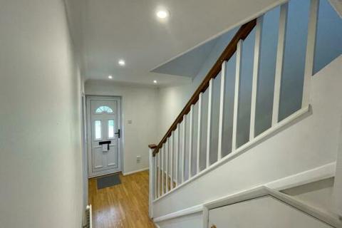 undefined, Miles Place, Lightwater GU18