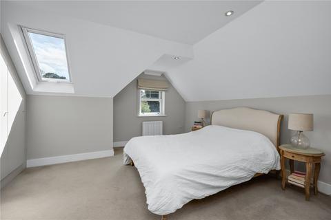 3 bedroom semi-detached house for sale, Oatlands Avenue, Weybridge, Surrey, KT13