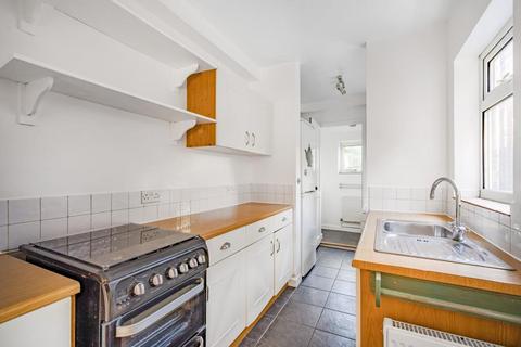 2 bedroom terraced house to rent, Berkhampstead Road,  Chesham,  HP5