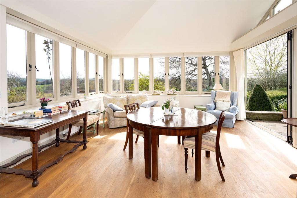 Breakfast Room