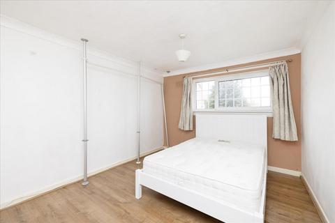 57/5 Oxgangs Avenue, Edinburgh, EH13 9HU