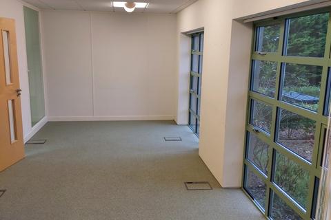 Office to rent, Ventura Park, Carterton OX18