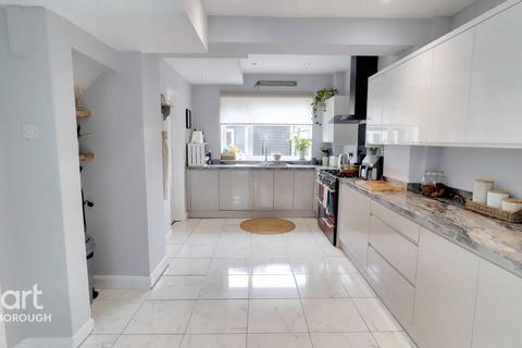 12 Beech Road, Glinton, Peterborough, PE6 7LA