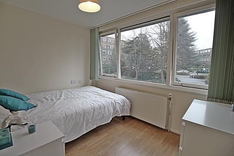 1 bedroom flat for sale, Romulus Court, TW8