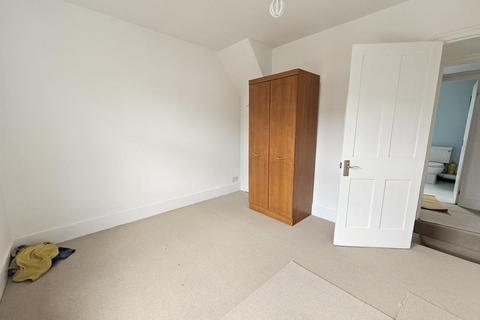 2 bedroom terraced house to rent, Hart Street,  Reading,  RG1