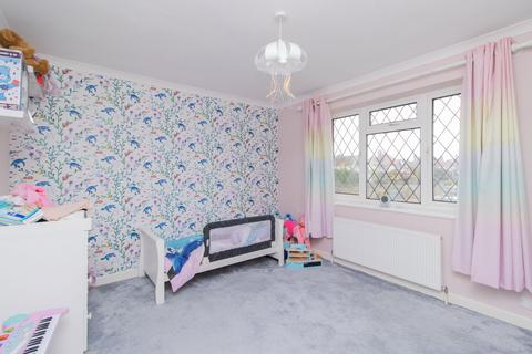 15 Dence Park, Herne Bay, CT6 6BQ