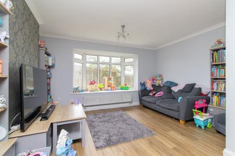 15 Dence Park, Herne Bay, CT6 6BQ