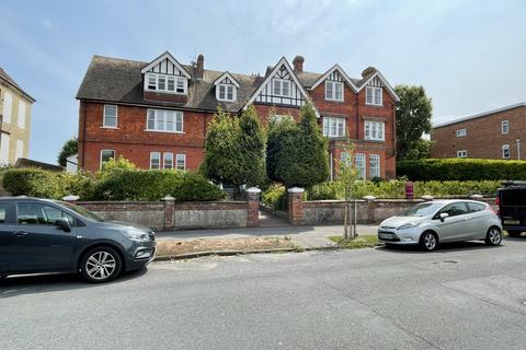 3 bedroom flat for sale, St Johns Road, Eastbourne, East Sussex, BN20
