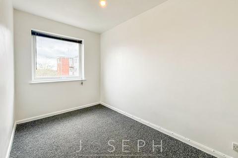 2 bedroom flat to rent, Chevallier Street, Ipswich, IP1