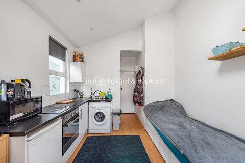 Studio to rent, Yewfield Road London NW10
