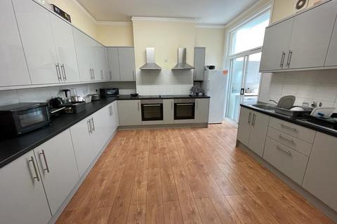 8 bed terraced house for rent in Waverley Road, Southsea PO5