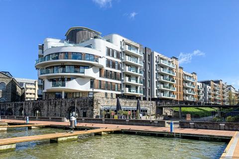 1 bedroom apartment to rent, Millennium Promenade, Bristol BS1