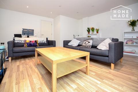 4 bedroom ground floor flat to rent, Scriven Street, Haggerston, E8