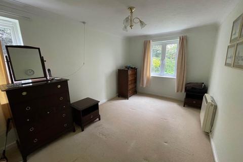 2 bedroom flat to rent, Beach Road, Weston-super-Mare, North Somerset