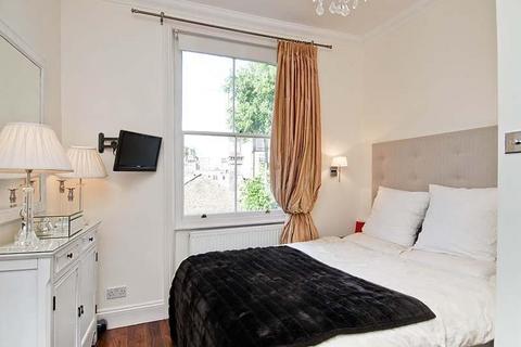2 bedroom flat to rent, Beaufort Street, London, SW3